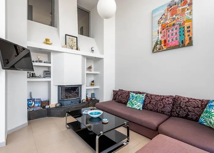 Articiano Willa Faliraki