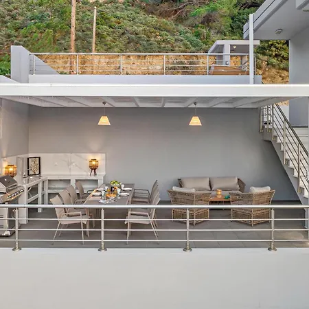 Articiano فيلة *